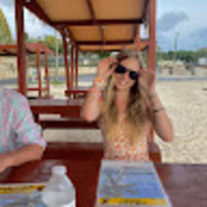 Meet your Posher, Addison